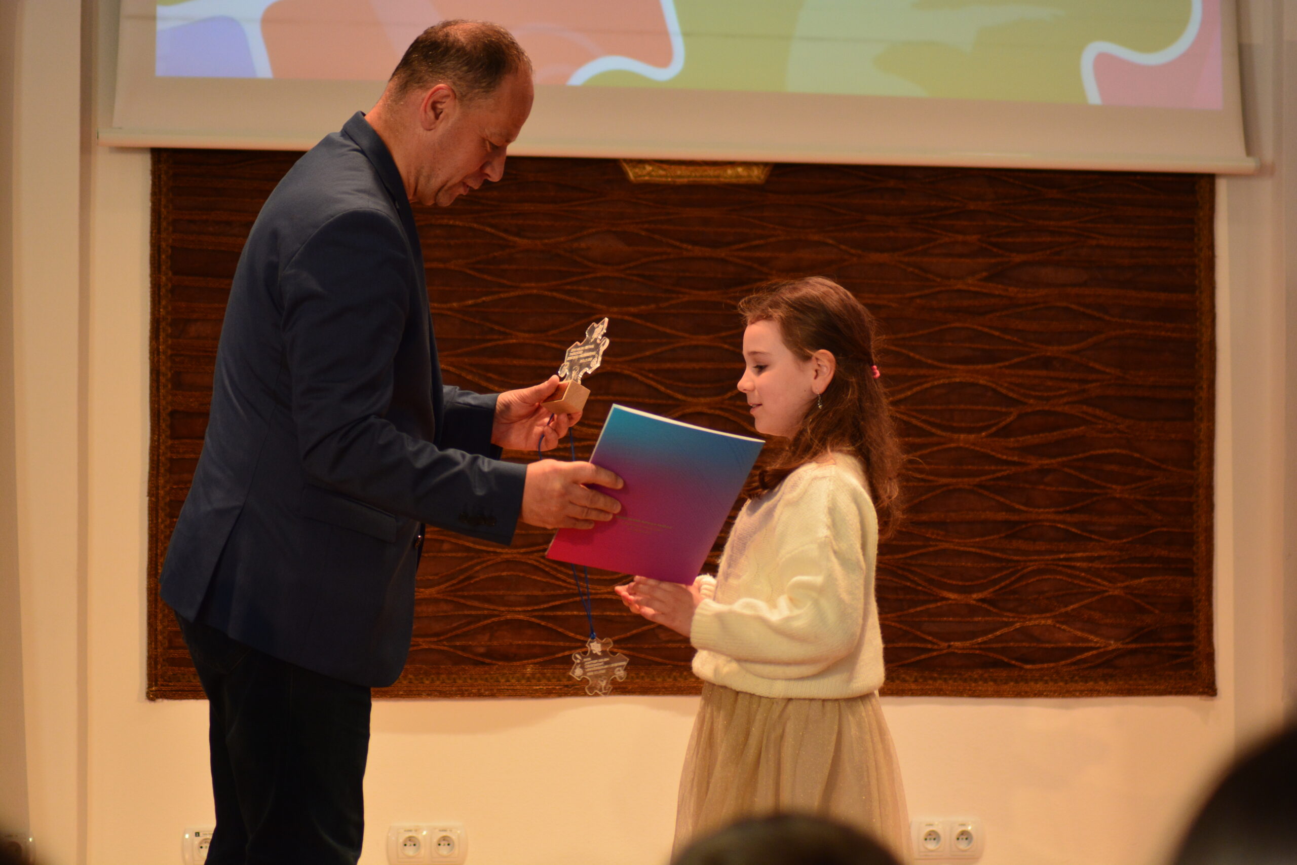 Miejski Festiwal Twórczości Dziecięcej i Młodzieżowej 2023 - laureaci w kategorii plastyka (1)