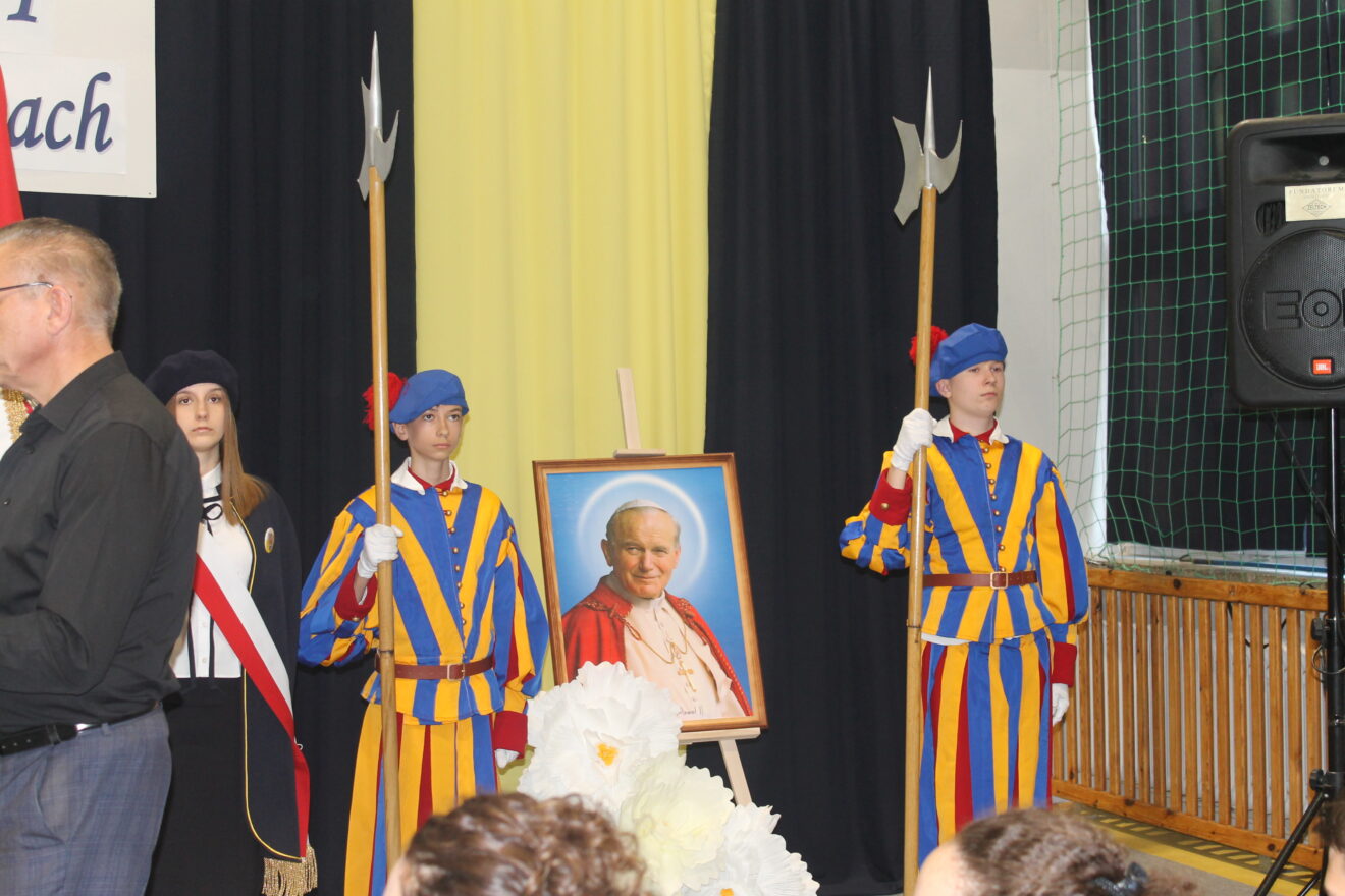 Jubileusz 40-lecia Szkoły Podstawowej nr 11 im. Jana Pawła II