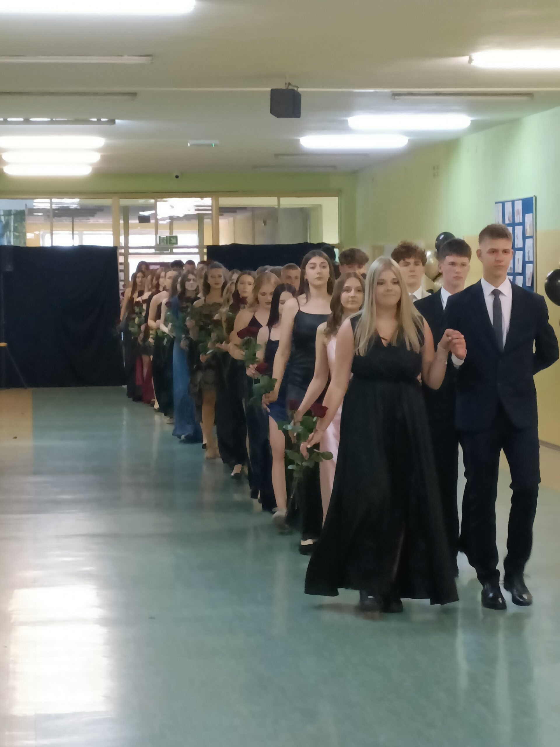 BAL KLAS ÓSMYCH -polonez