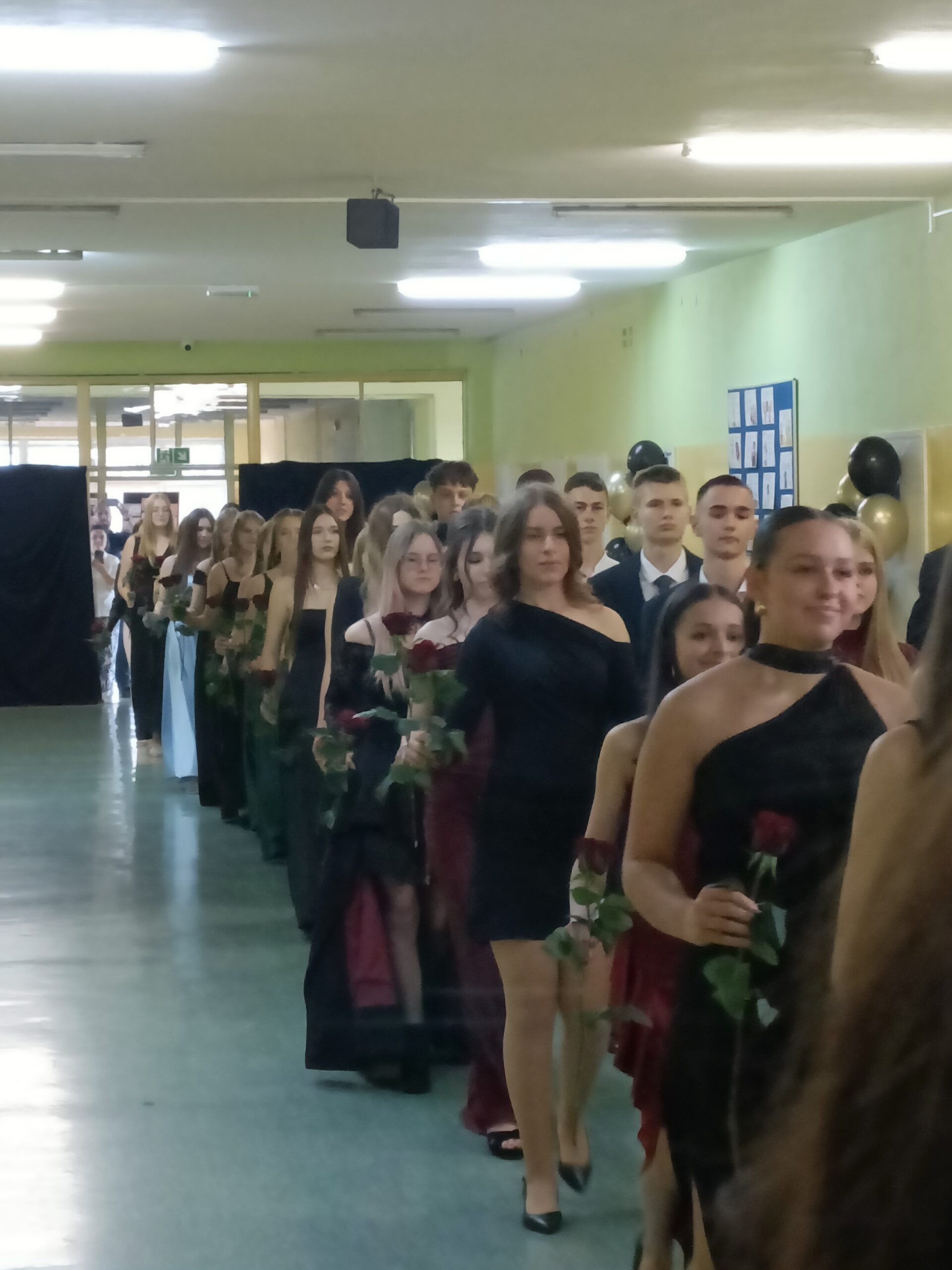 BAL KLAS ÓSMYCH -polonez