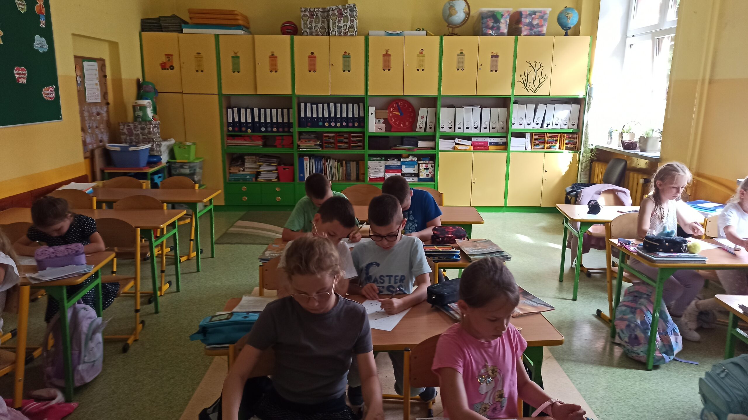 14.Klasa 2c - kropkowe obrazy