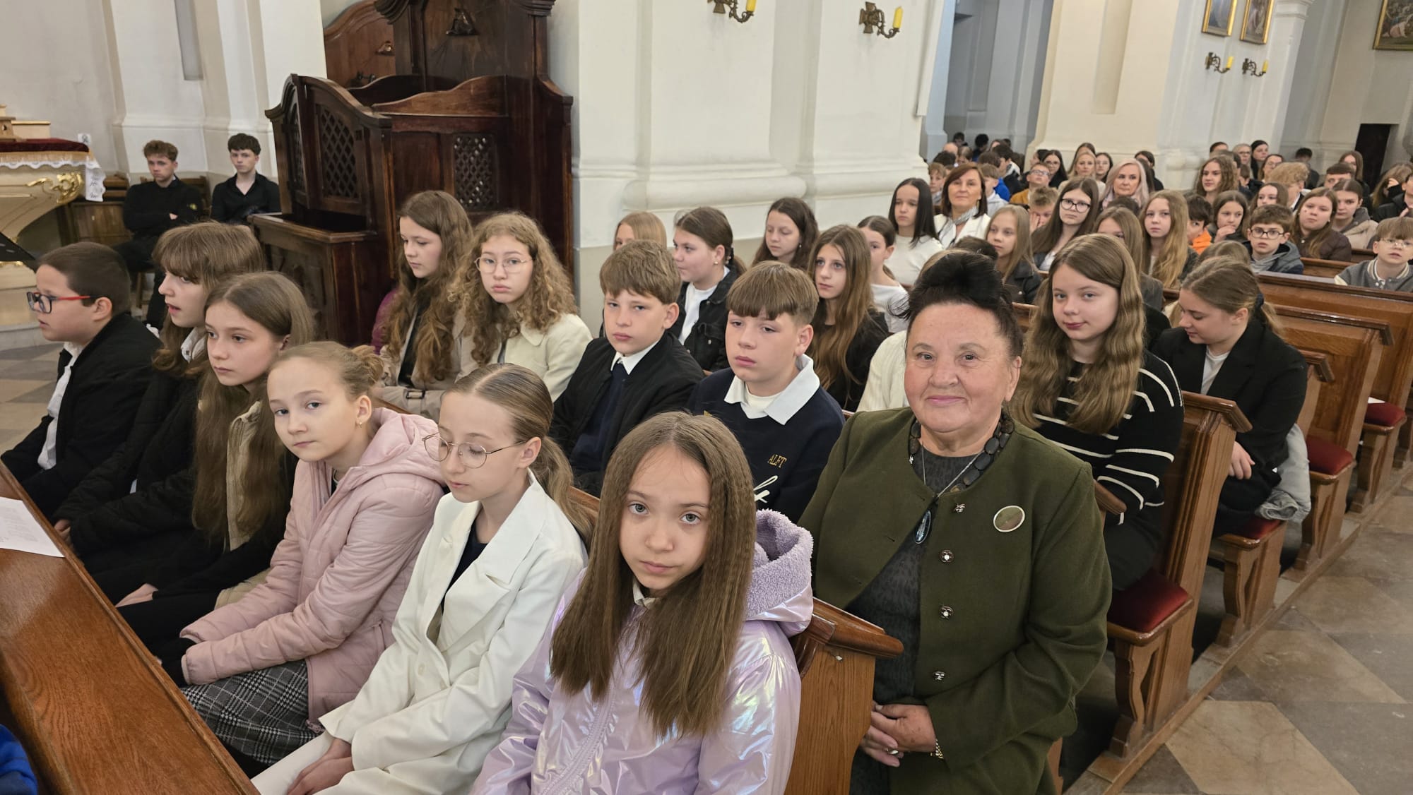 Swieto-Szkoly-maj-2026 w kościele podczas mszy