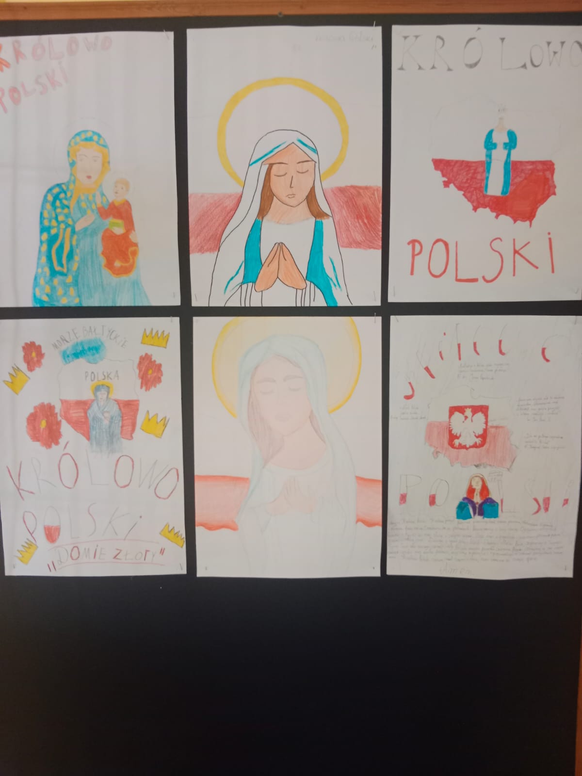 Uczniowie wykonywali prace plastyczne inspirowane tekstami biblijnymi, Eucharystią i postaciami znanych świętych. Tworząc swoje prace pogłębiali wiarę i poznawali dzieła sławnych artystów.