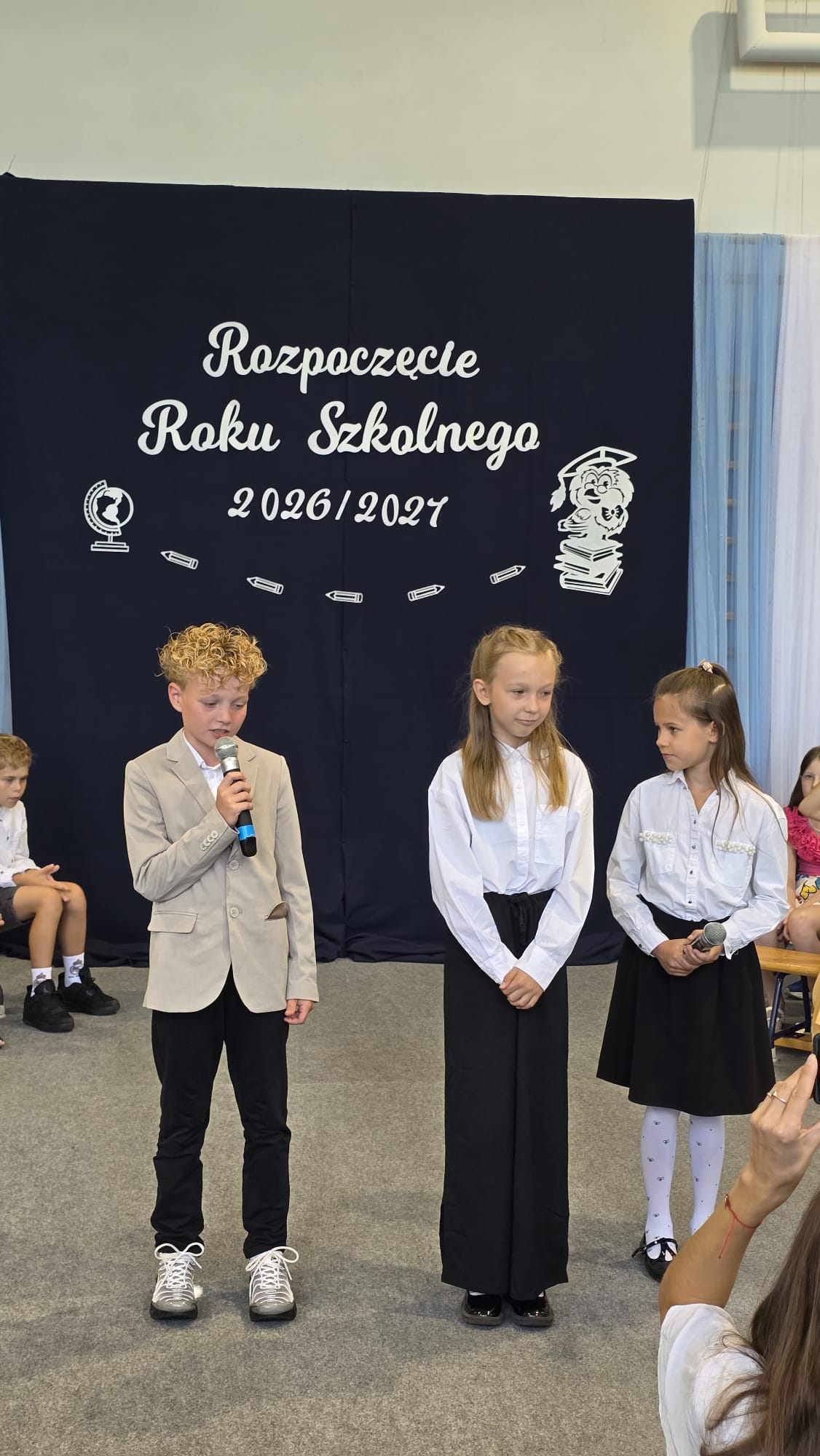 Uroczyste rozpoczęcie roku szkolnego 2026/2027 w klasach 4-8. Występy uczniów.
