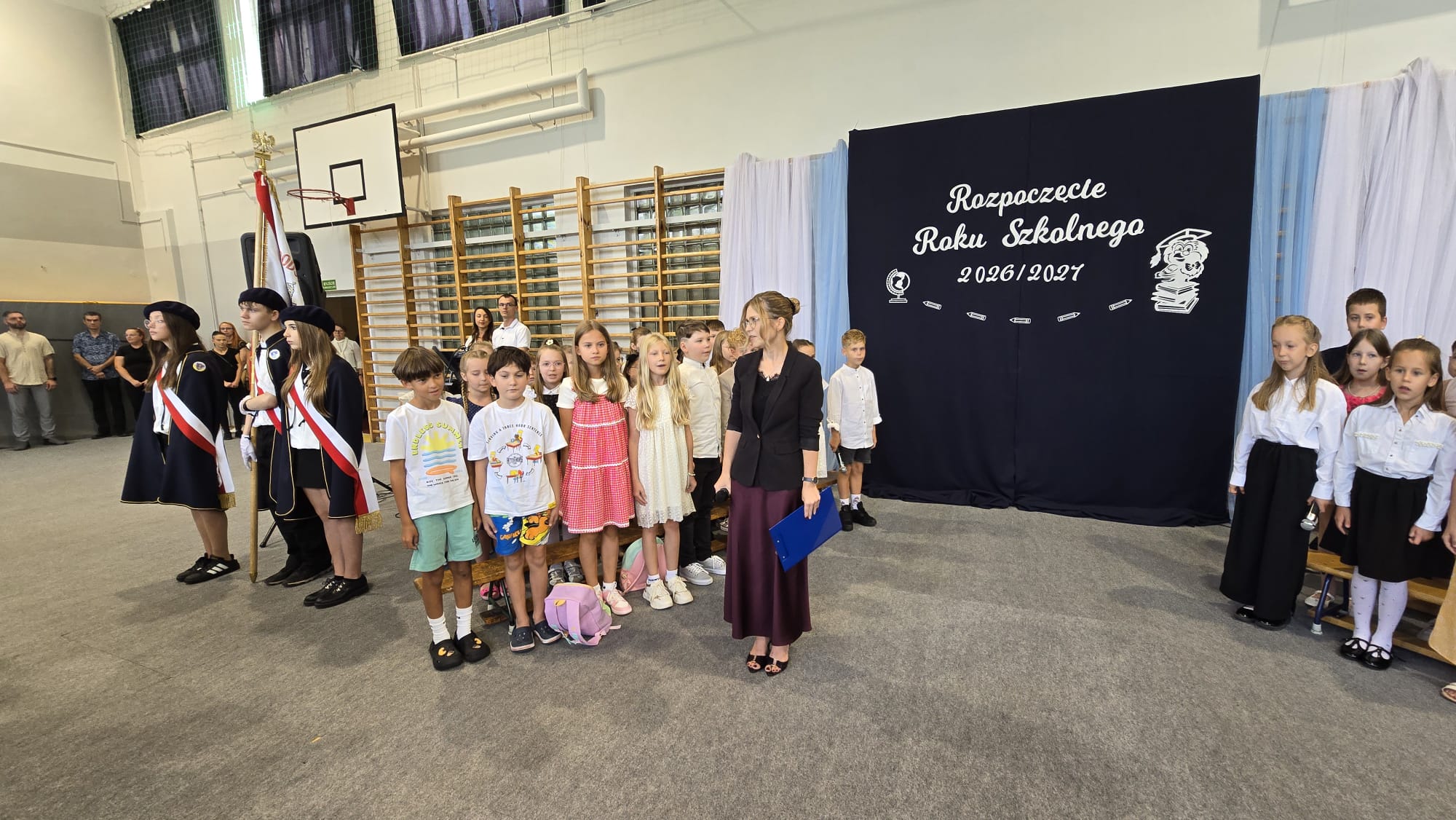 Uroczyste rozpoczęcie roku szkolnego 2026/2027 w klasach 4-8. Występy uczniów.
