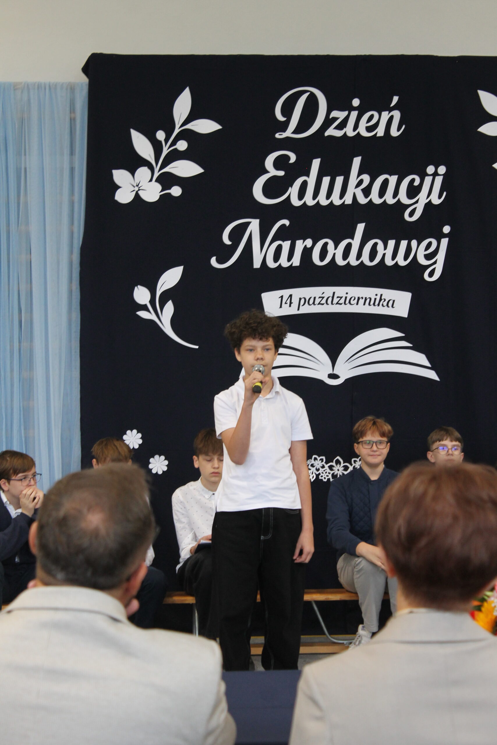 13 października 2026 roku w naszej szkole odbyła się uroczysta akademia z okazji Dnia Edukacji Narodowej Występy młodych artystów